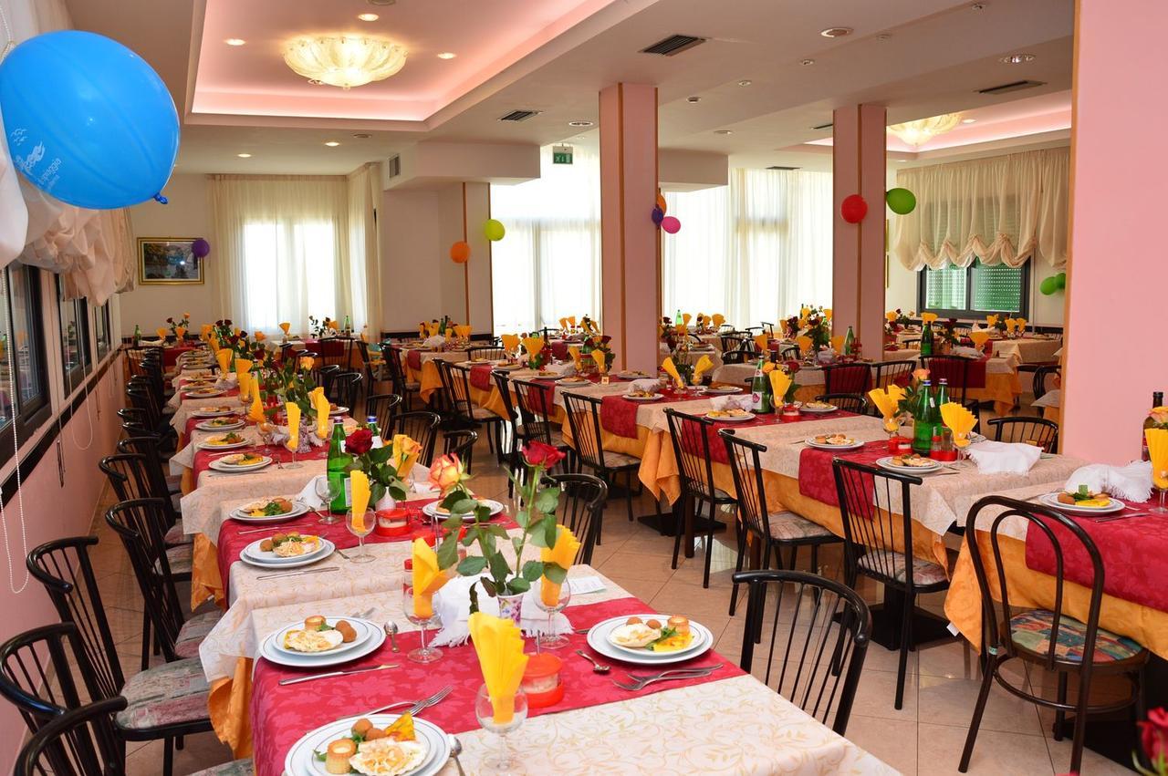 Hotel Ristoro Bellaria-Igea Marina Exteriér fotografie