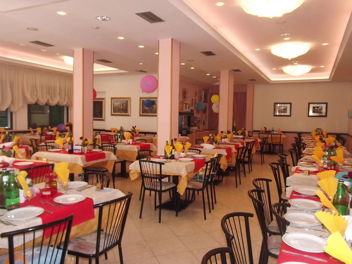 Hotel Ristoro Bellaria-Igea Marina Exteriér fotografie